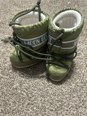 Moon Boot Kids Olive Snow Boots with White Trim